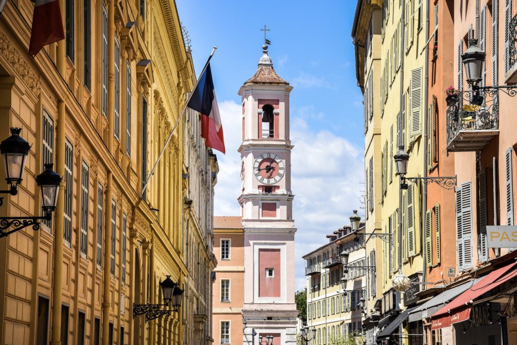 Nice une ville avec une atmosphère méditerranéenne